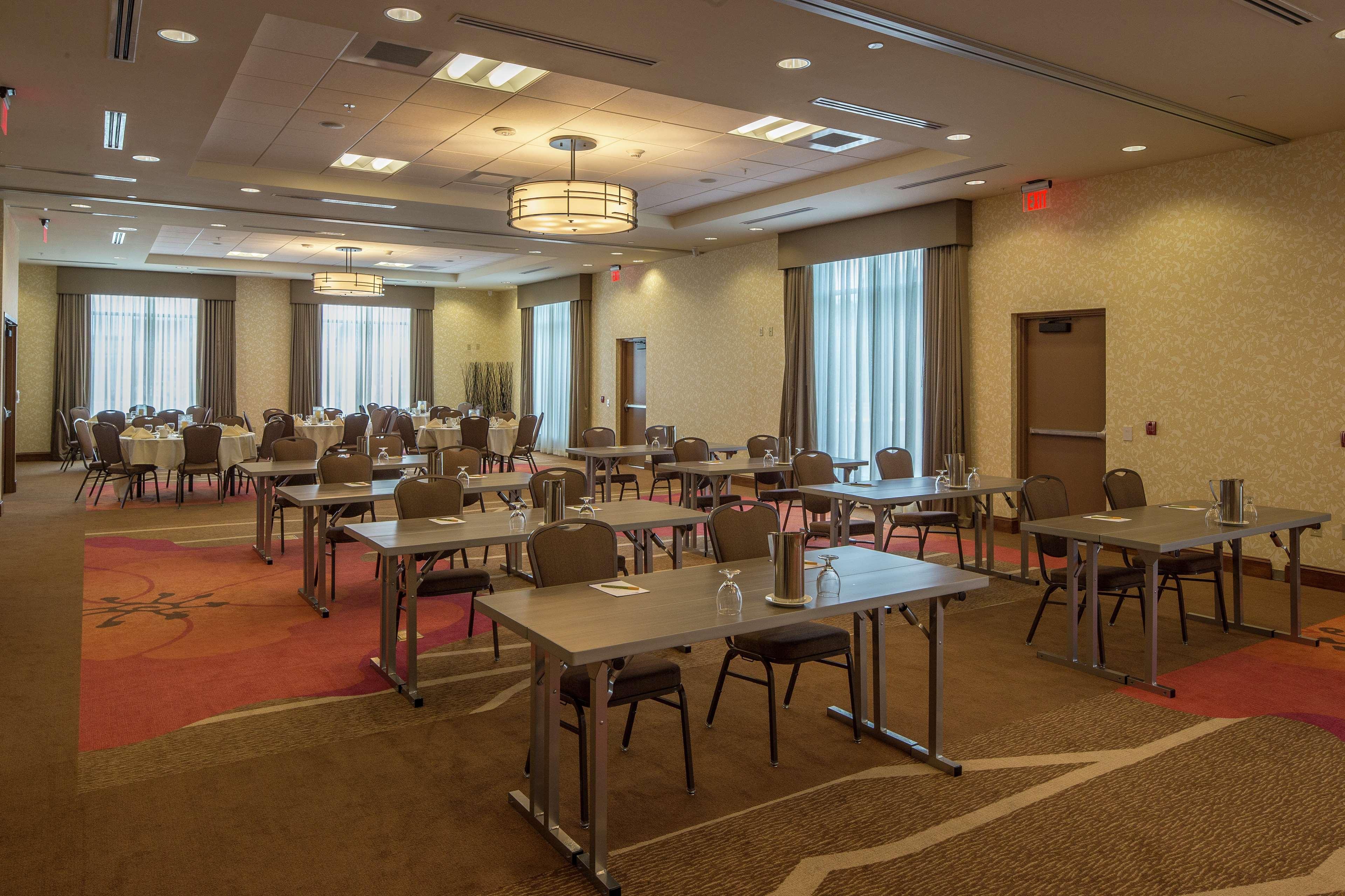 Hilton Garden Inn Uniontown Exterior foto